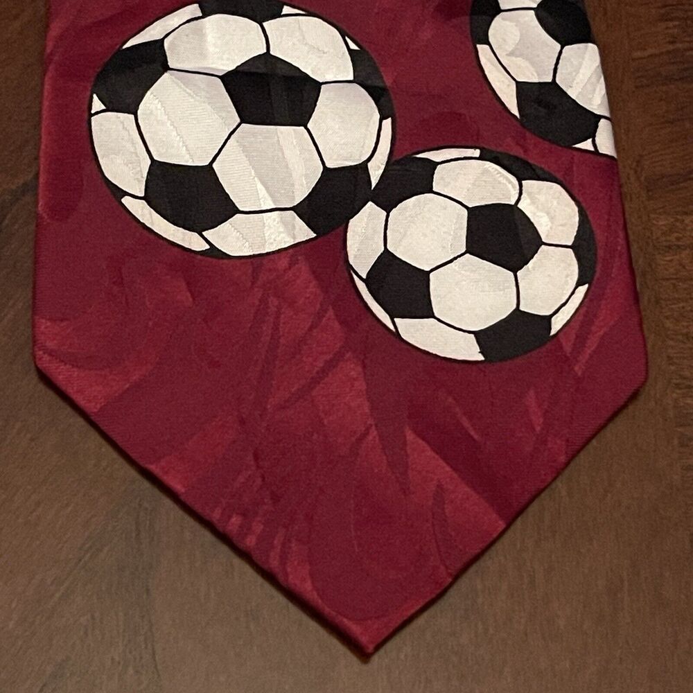 Vintage Steven Harris Burgundy Handmade Polyester Made In Korea Soccer Ball